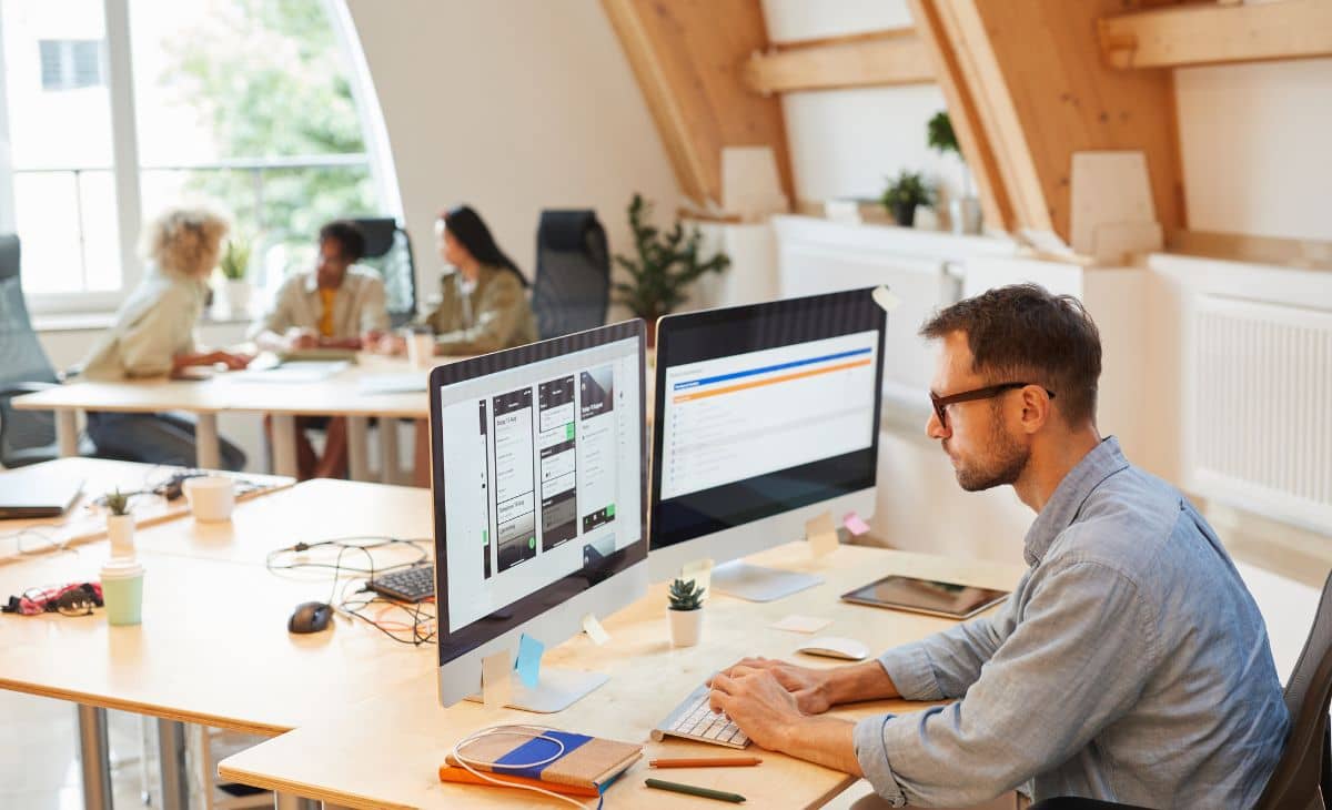 Easy to Use an Intuitive Abstract Management Software
